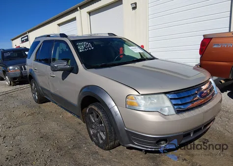 2008 Ford Taurus X Sel z USA, uszkodzony, nr VIN 1FMDK02W48GA03155